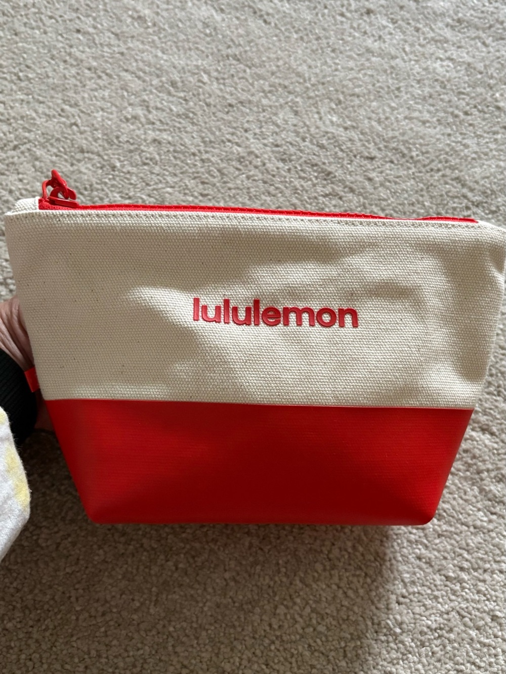 Lululemon Canvas Pouch Mini Wordmark NWT 1 L